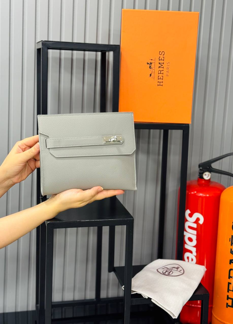 HERMES 
HACADEMI POUCH