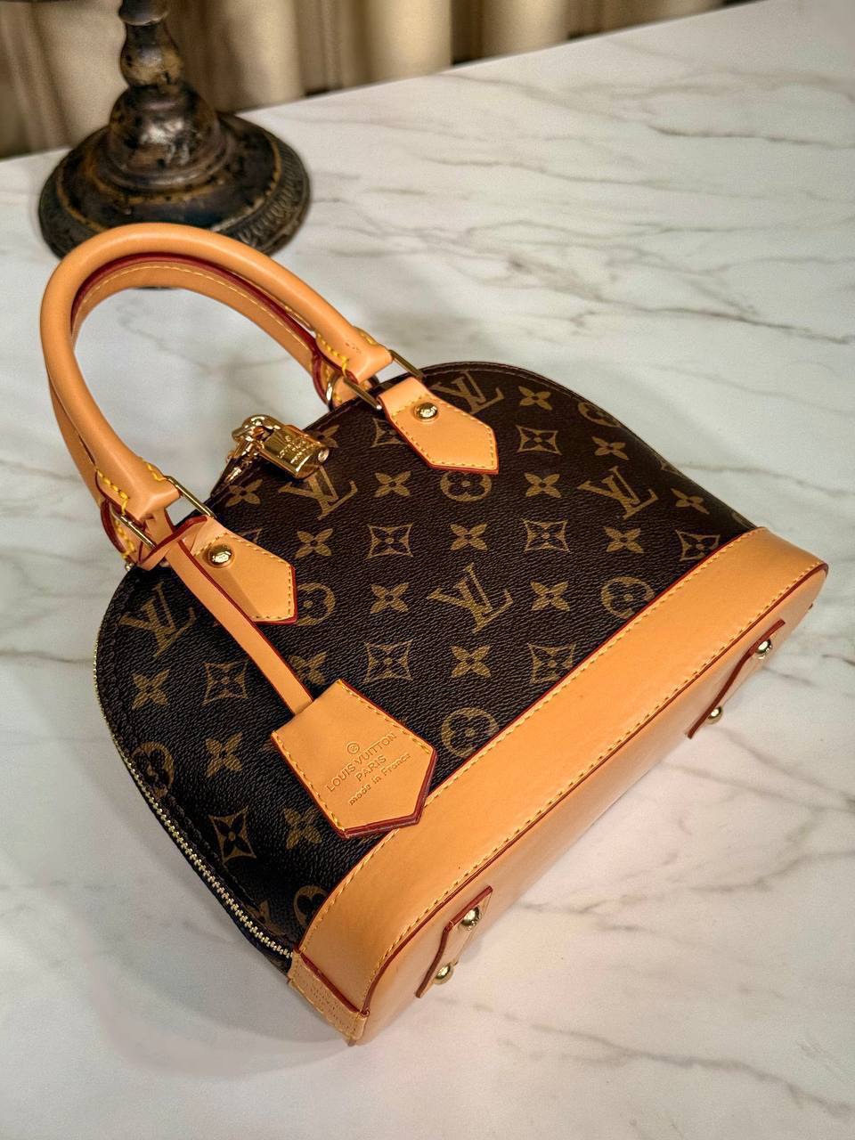 Alma BB Monogram με Λουράκι Ώμου