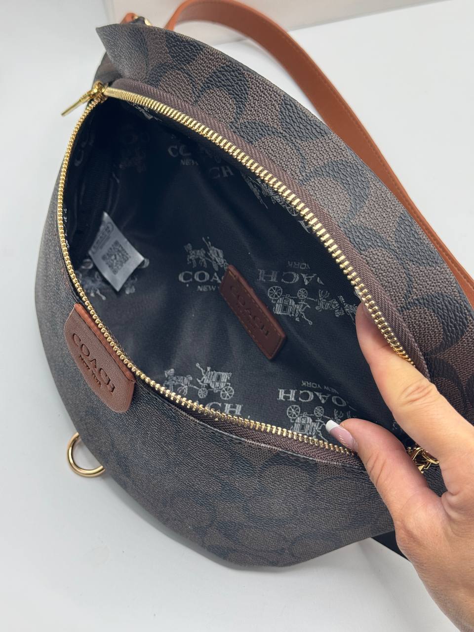 COUTURE FANNY PACK