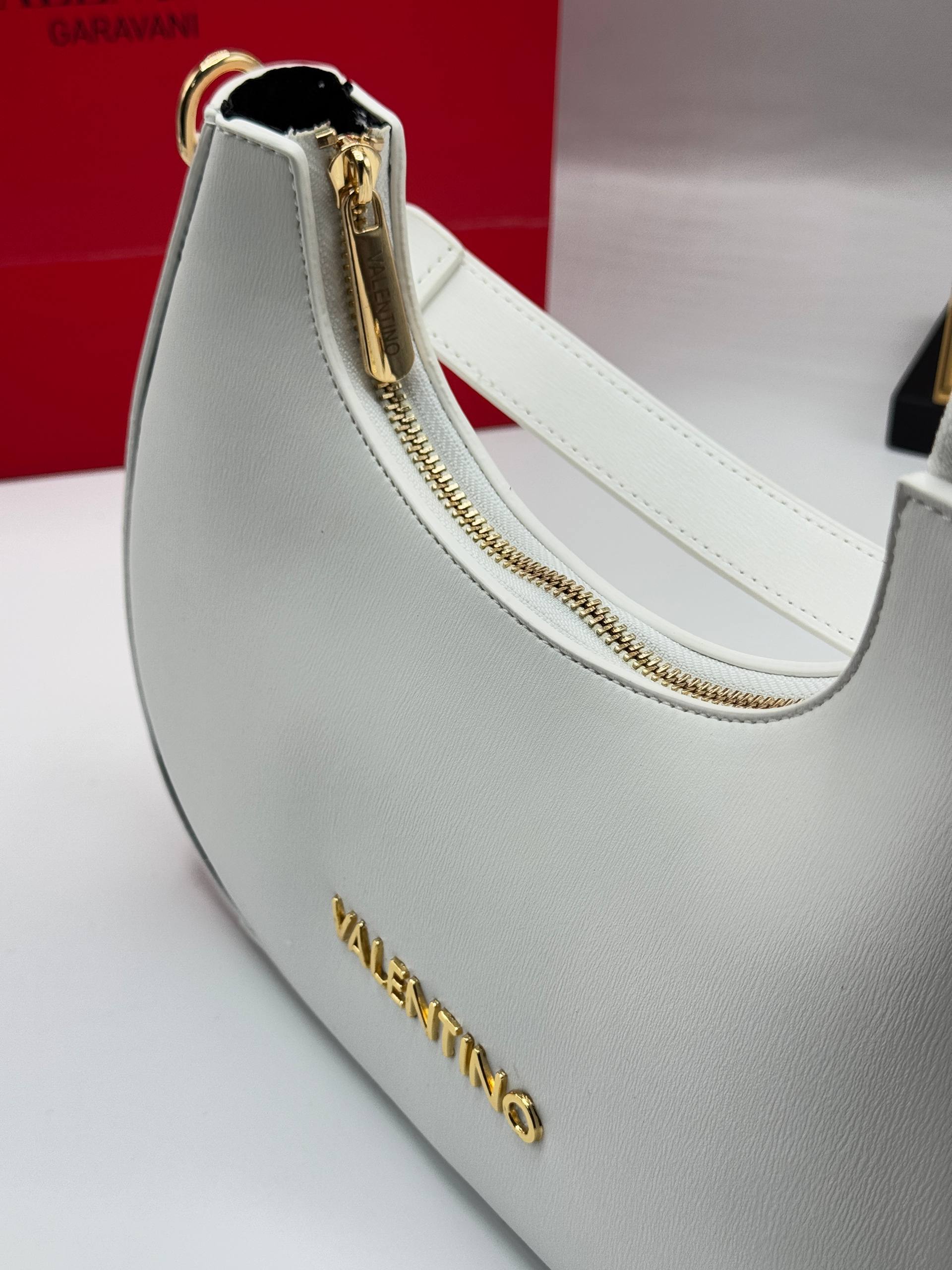 VALENTİNO GARAVANI KELLY BOLSO