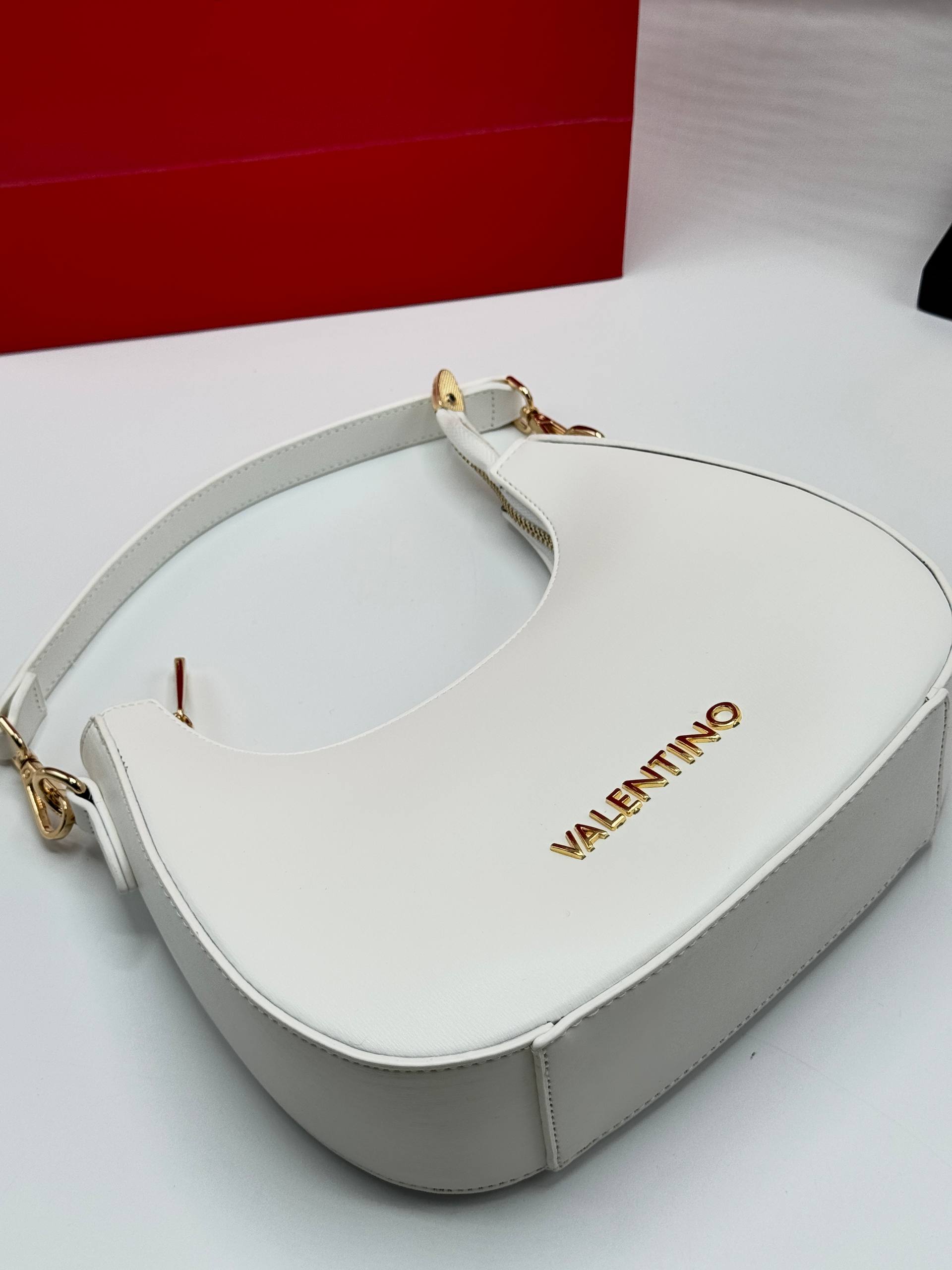 VALENTİNO GARAVANI KELLY BOLSO