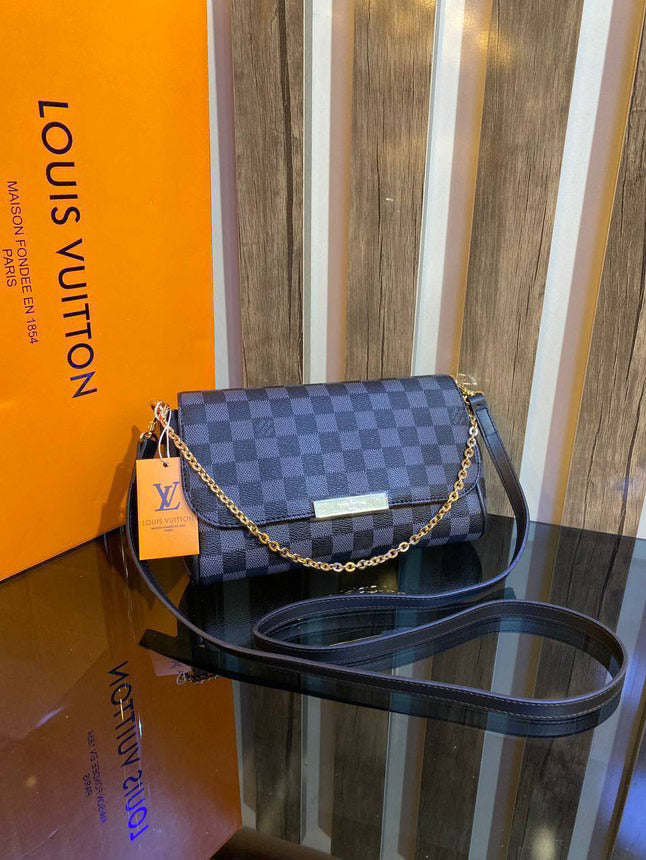 Louis Vuitton Favorite MM