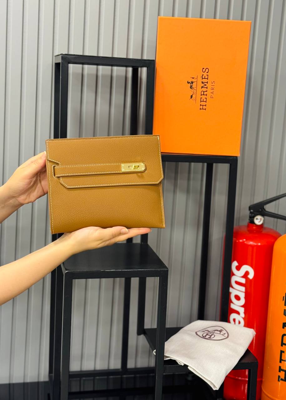 HERMES 
HACADEMI POUCH
